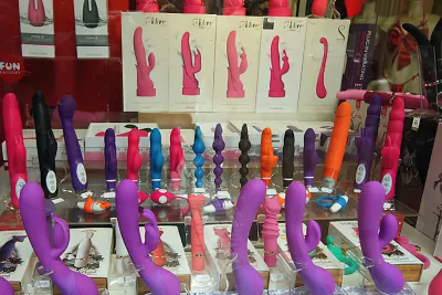 Cum să alegi un vibrator – ghid pentru cumpărători în sex-shop